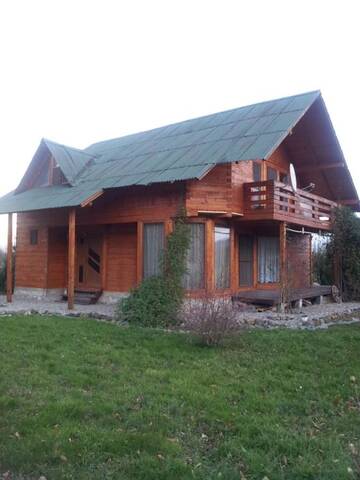 Фото номера Дом с 3 спальнями Лоджи The Wooden House г. Moldoveneşti 3